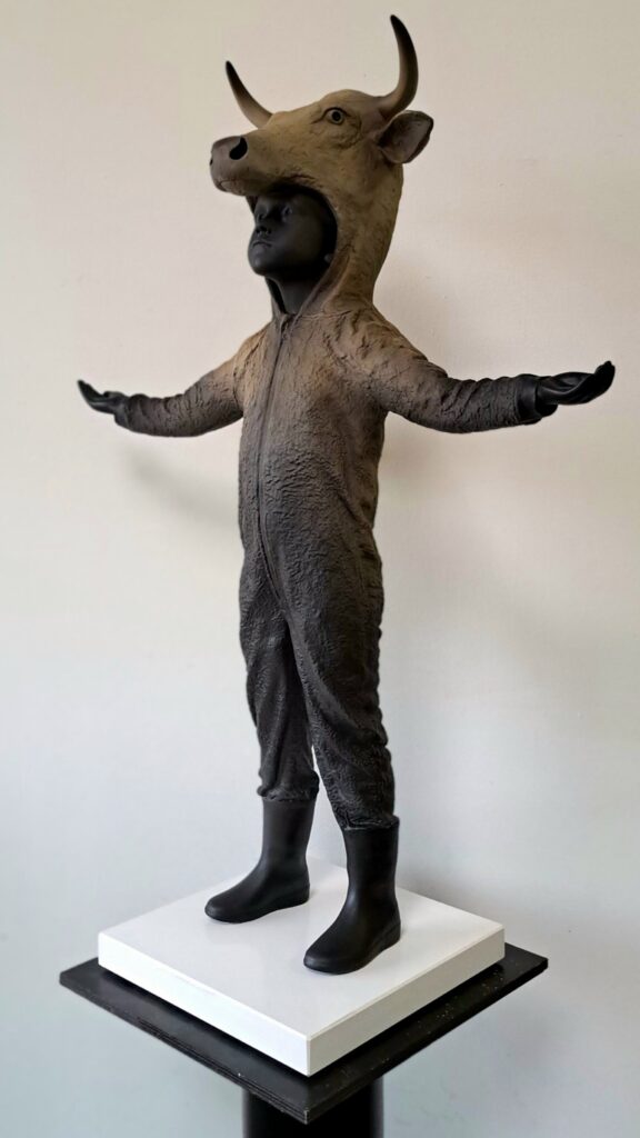 Hannes Verhoeven - 'Here comes the rain' 2025 - marmercomposiet - 78 x 40 x 15 cm